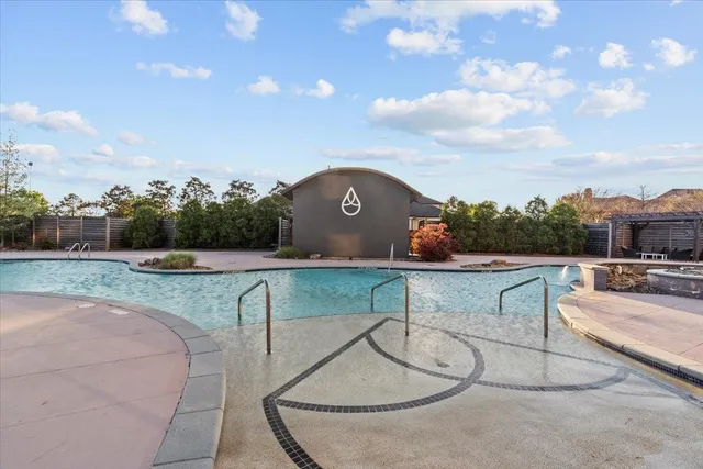 $575,000 | 717 Riverside Drive, Unit 906, Memphis, TN 38103