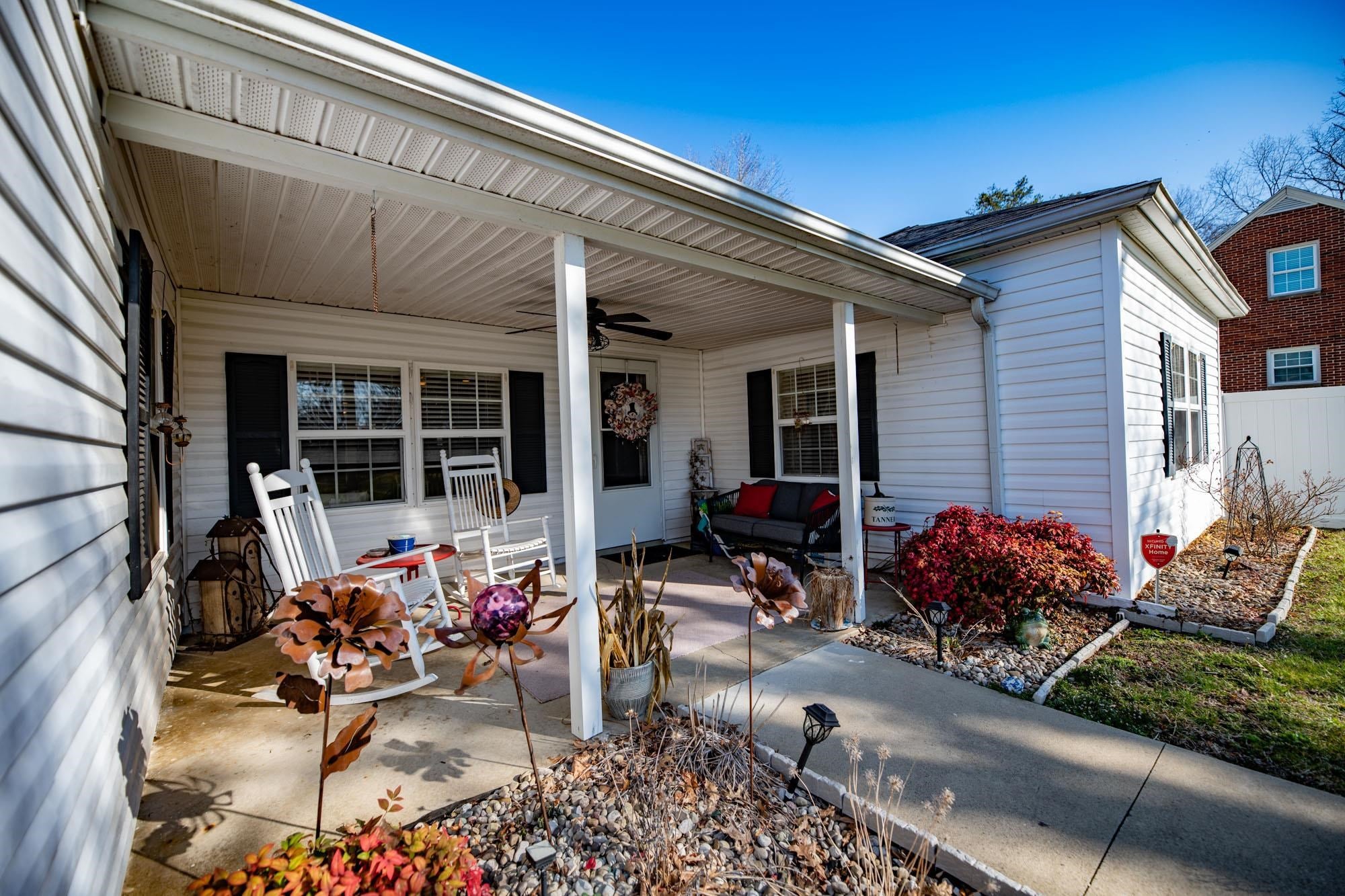 6273 Aracoma Road Huntington, WV 25705 - Photo 2 of 15 Gallery Image 2