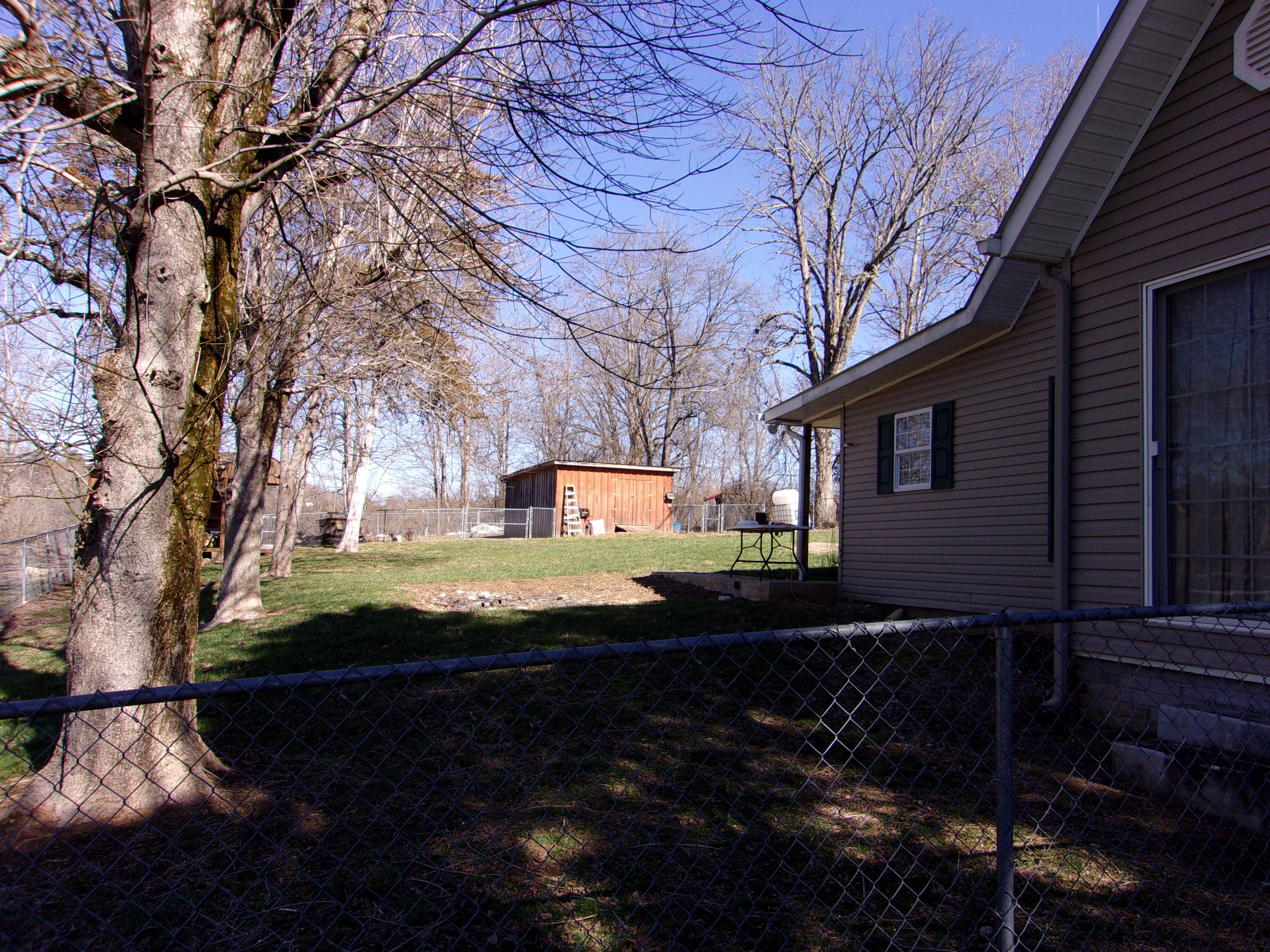 406 Cedar Fork Road Tazewell, TN 37879 - Photo 4 of 24 100_0038