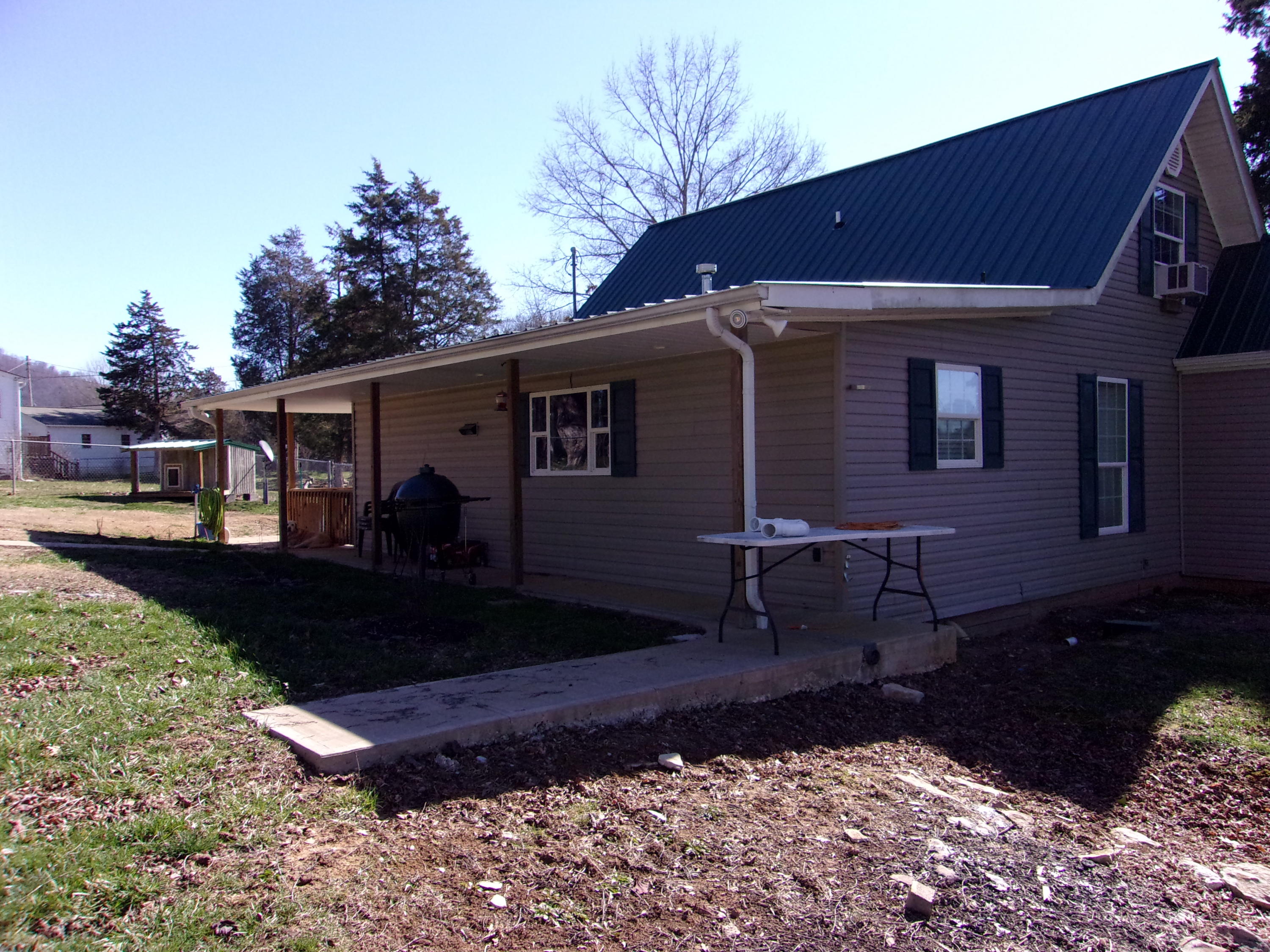 406 Cedar Fork Road Tazewell, TN 37879 - Photo 6 of 24 100_0043