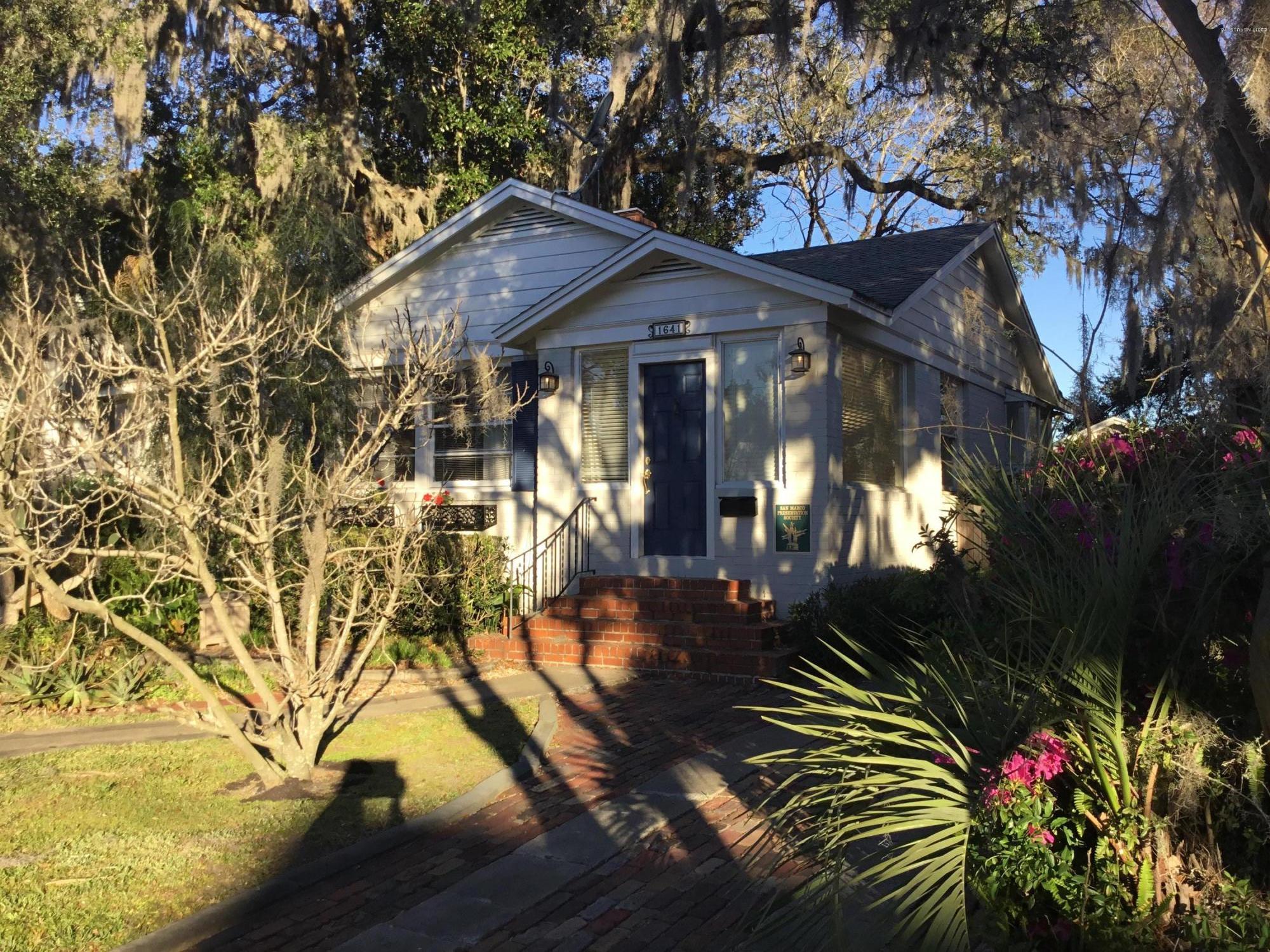 1641 River Oaks Road Jacksonville, FL 32207 - Photo 2 of 37 1641 River Oaks Rd