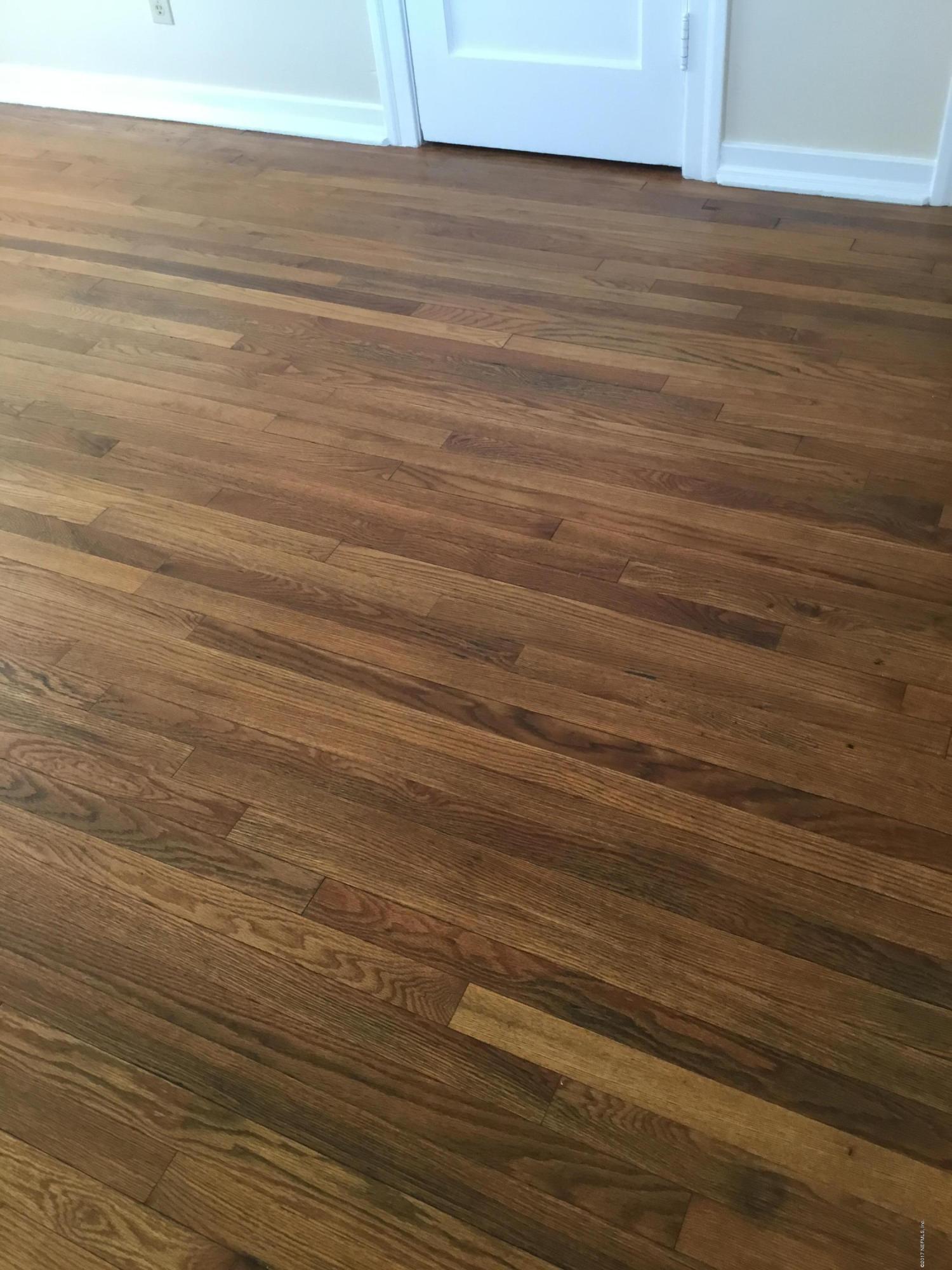 1641 River Oaks Road Jacksonville, FL 32207 - Photo 23 of 37 Oak floors throughout