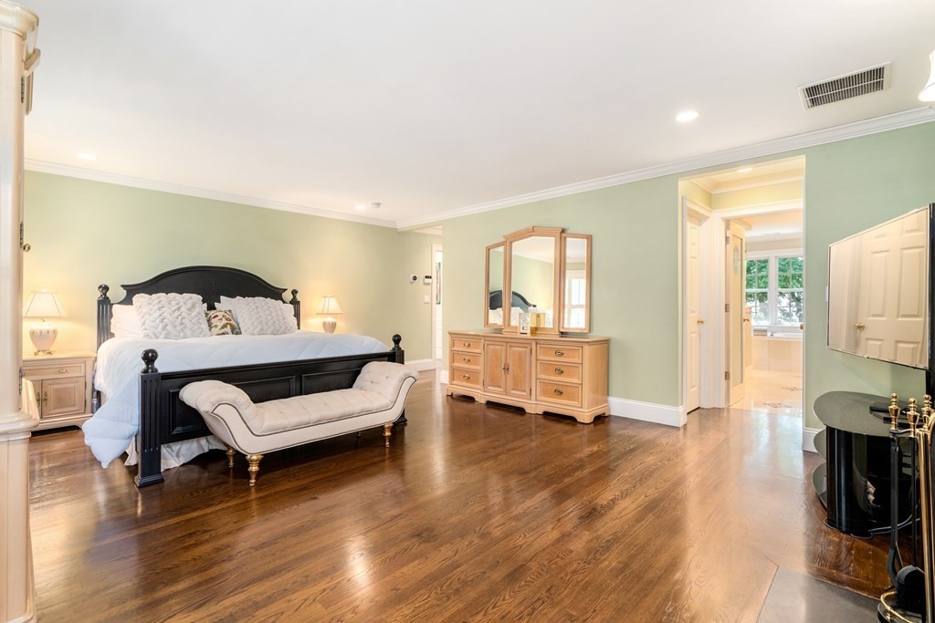 174 Bristol Road Wellesley, MA 02481 - Photo 22 of 42