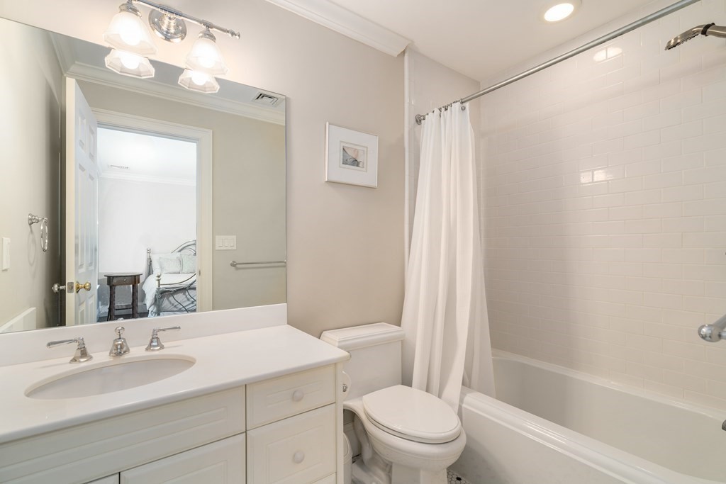 174 Bristol Road Wellesley, MA 02481 - Photo 29 of 42