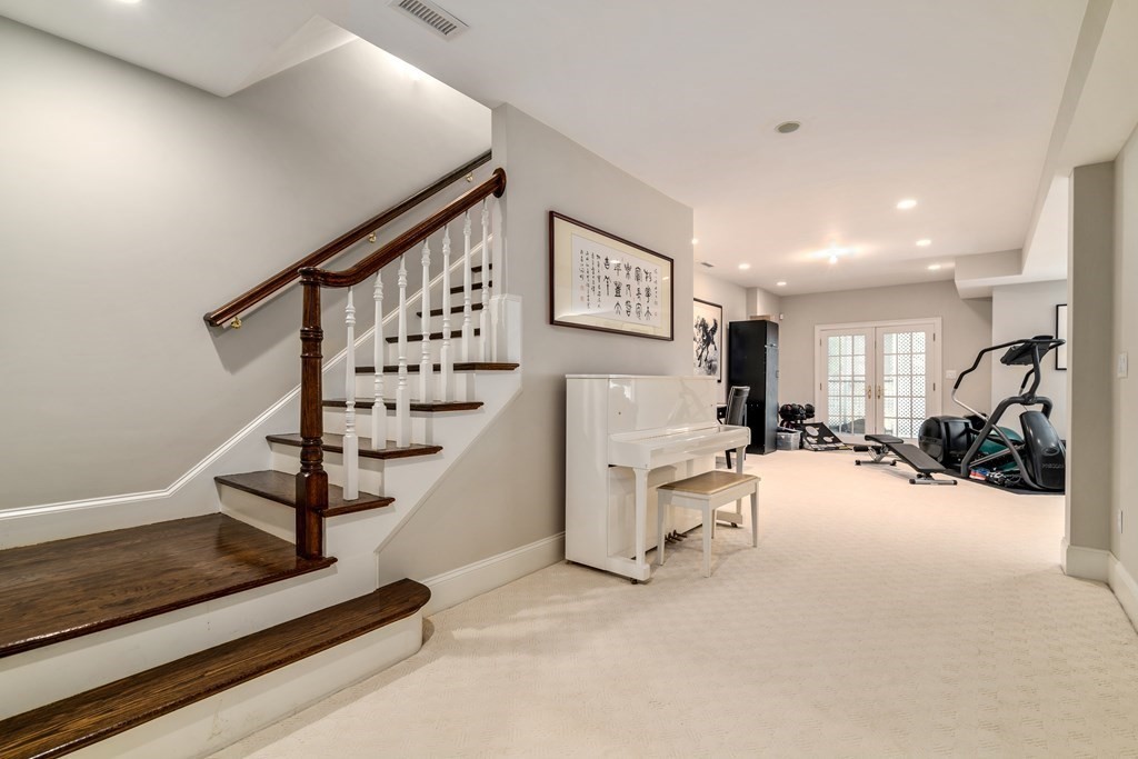 174 Bristol Road Wellesley, MA 02481 - Photo 30 of 42