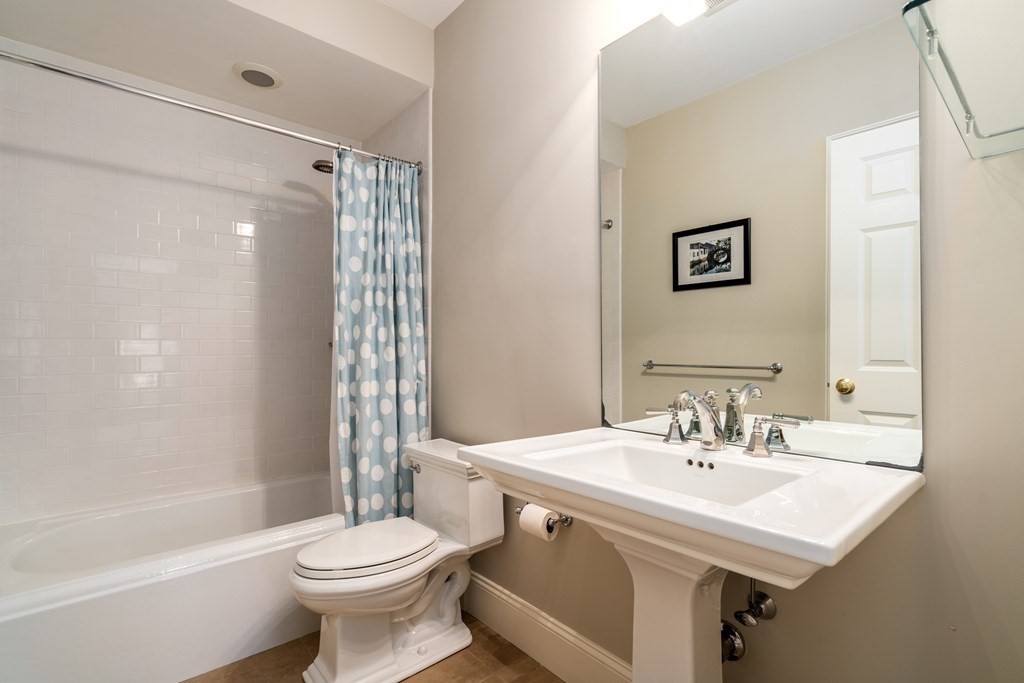 174 Bristol Road Wellesley, MA 02481 - Photo 35 of 42