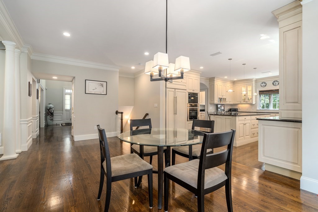 174 Bristol Road Wellesley, MA 02481 - Photo 9 of 42