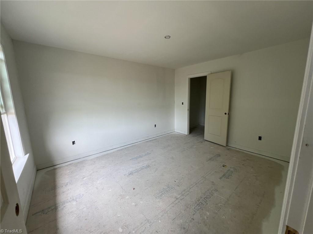 355 Cool Run Lexington, NC 27295 - Photo 7 of 9