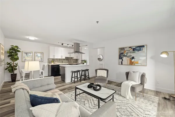 $325,000 | 500 5th Avenue West, Unit 306, Seattle, WA 98119