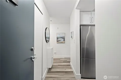 $325,000 | 500 5th Avenue West, Unit 306, Seattle, WA 98119