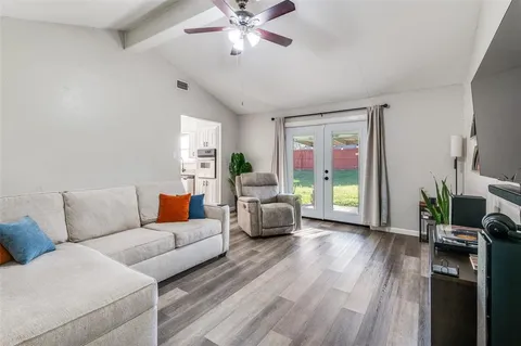 $300,000 | 3820 Flamingo Lane, Irving, TX 75062