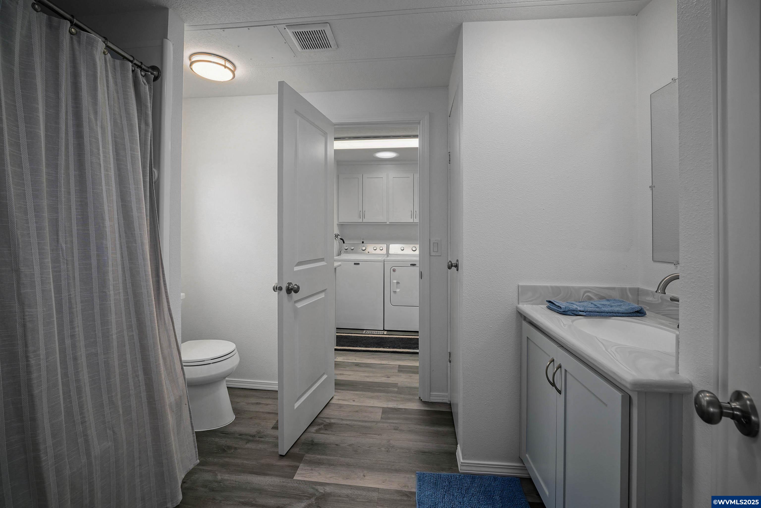 5422 Portland Road Northeast, Unit 55 Salem, OR 97305 - Photo 28 of 37