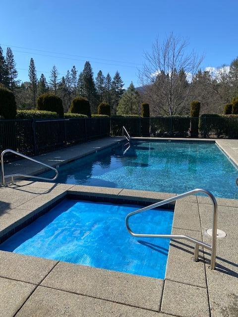316 Cedar Ridge Cave Junction, OR 97523 - Photo 42 of 47 Clubhouse Pool