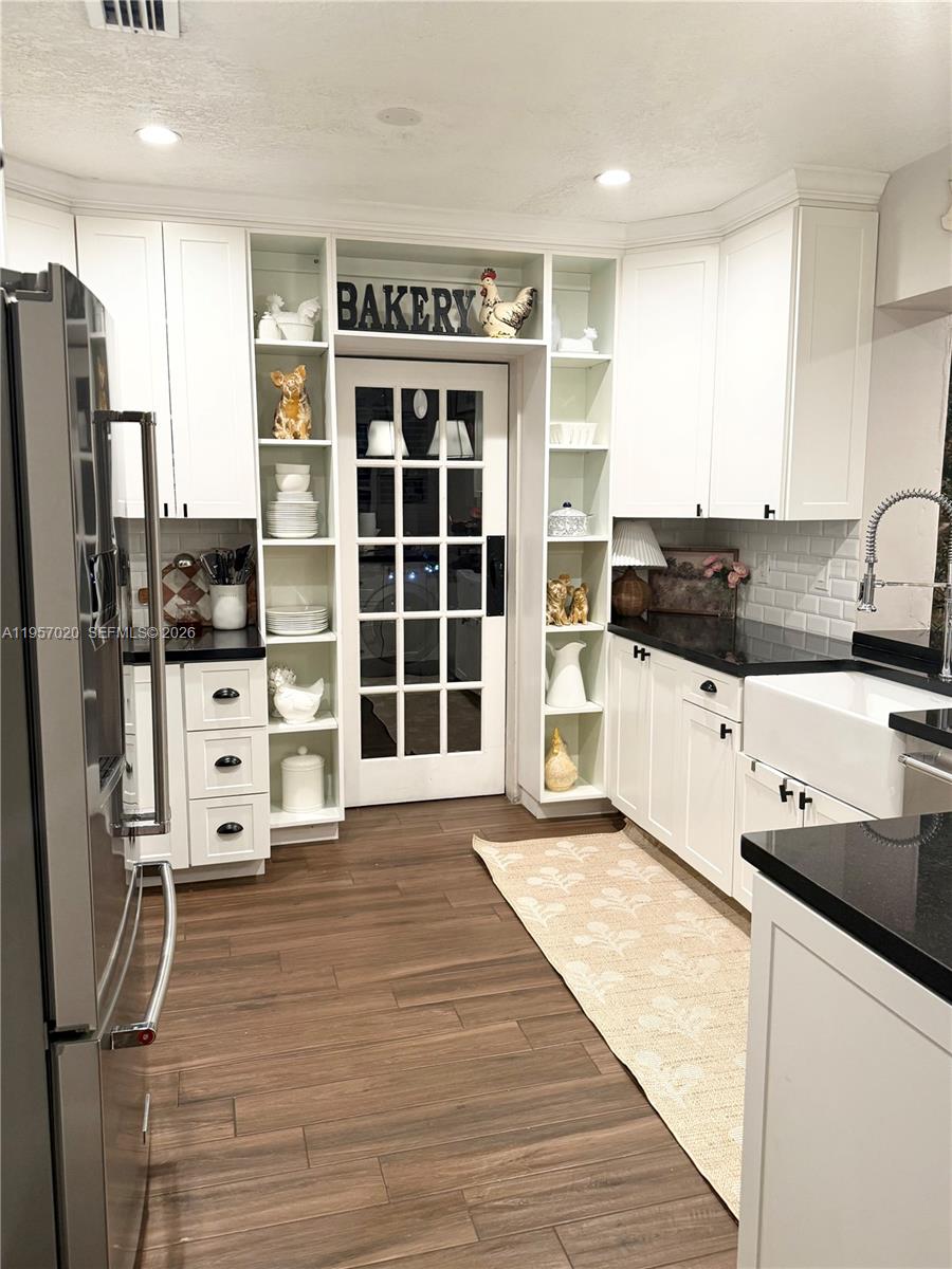 8965 Southwest 125th Terrace Miami, FL 33176 - Photo 5 of 11