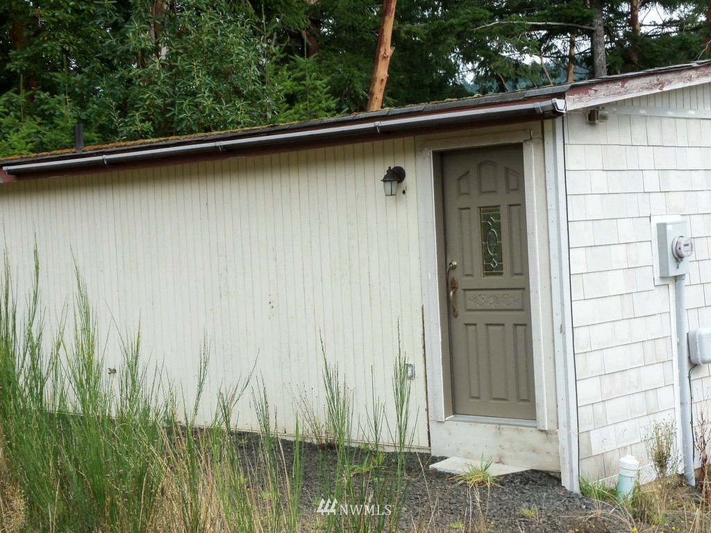 1902 Summit Lake Shore Road Northwest Olympia, WA 98502 - Photo 3 of 15 Gallery Image 3