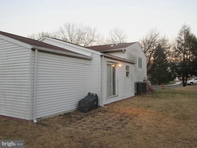 12901 Old Chapel Road Bowie, MD 20720 - Photo 4 of 22 Exterior (Rear)