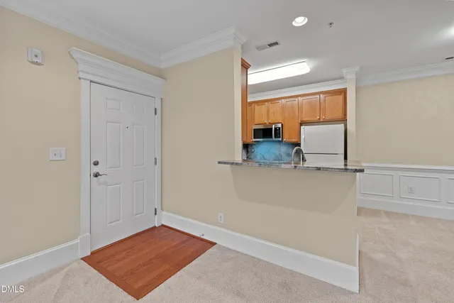 $1,395 | 927 Portstewart Drive, Cary, NC 27519