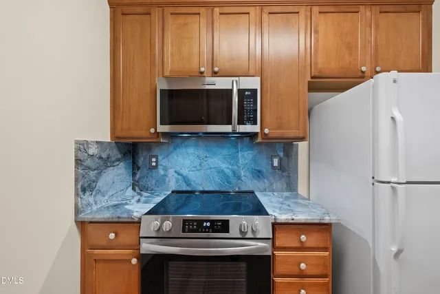 $1,395 | 927 Portstewart Drive, Cary, NC 27519