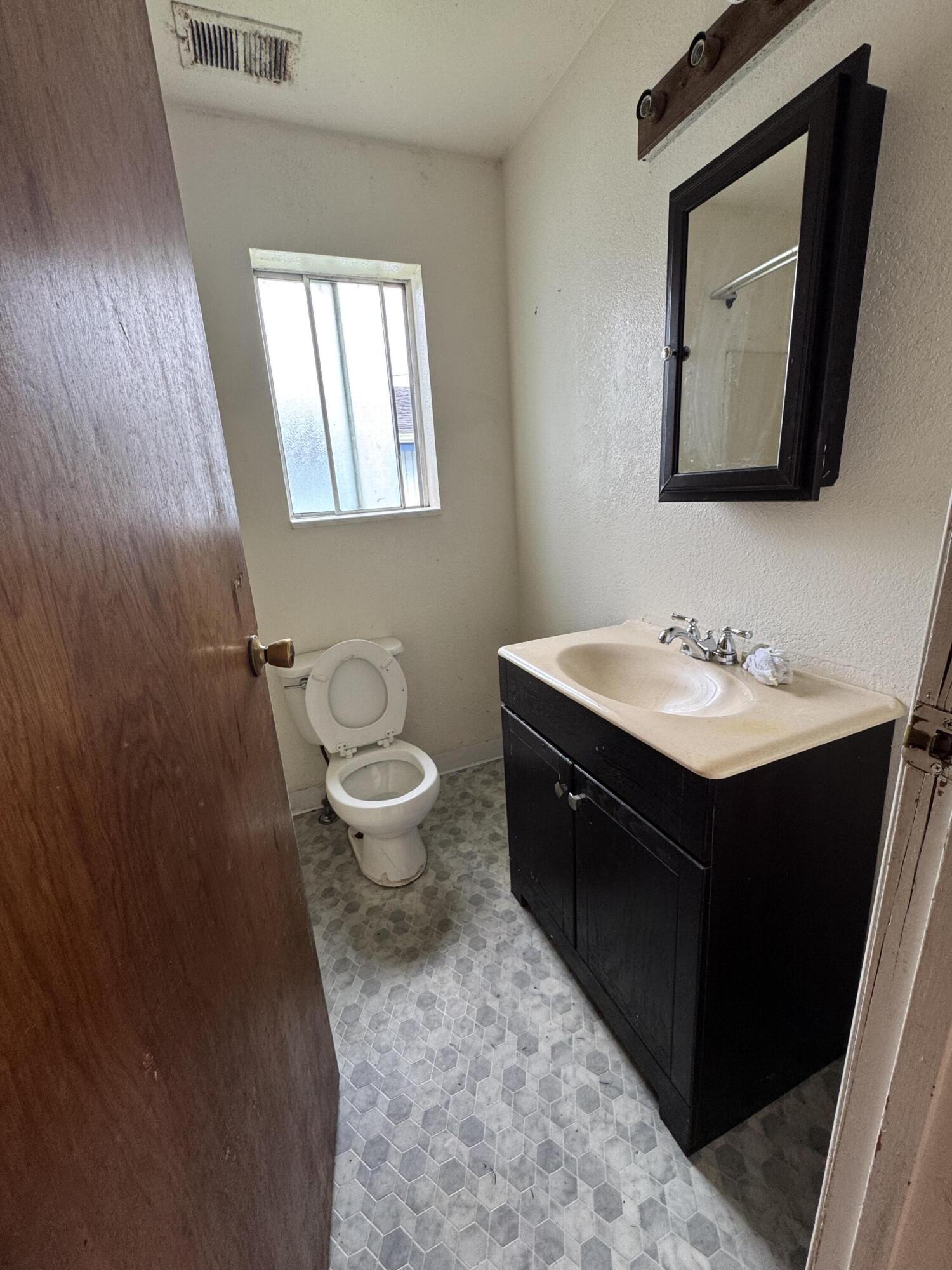 265 Dean Avenue Arcata, CA 95521 - Photo 10 of 20