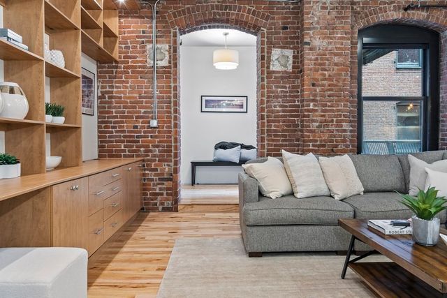$1,485,000 | 21 Wormwood Street, Unit 318, Boston, MA 02210