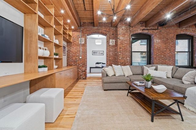 $1,485,000 | 21 Wormwood Street, Unit 318, Boston, MA 02210