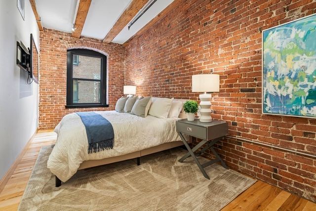 $1,485,000 | 21 Wormwood Street, Unit 318, Boston, MA 02210