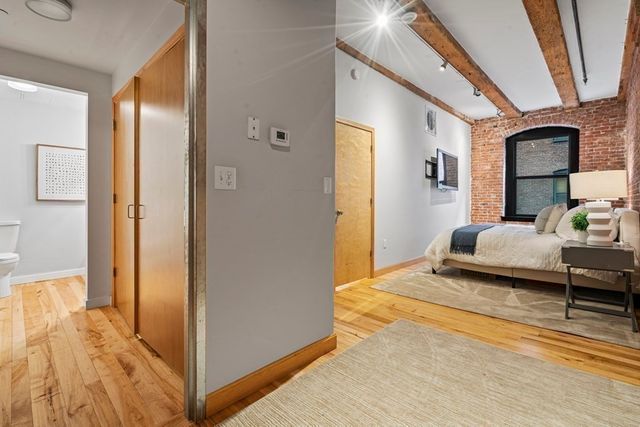 $1,485,000 | 21 Wormwood Street, Unit 318, Boston, MA 02210