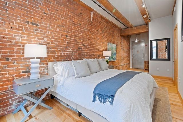 $1,485,000 | 21 Wormwood Street, Unit 318, Boston, MA 02210
