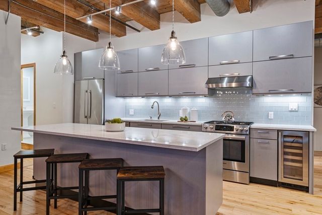 $1,485,000 | 21 Wormwood Street, Unit 318, Boston, MA 02210