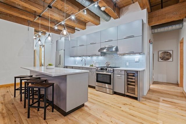 $1,485,000 | 21 Wormwood Street, Unit 318, Boston, MA 02210