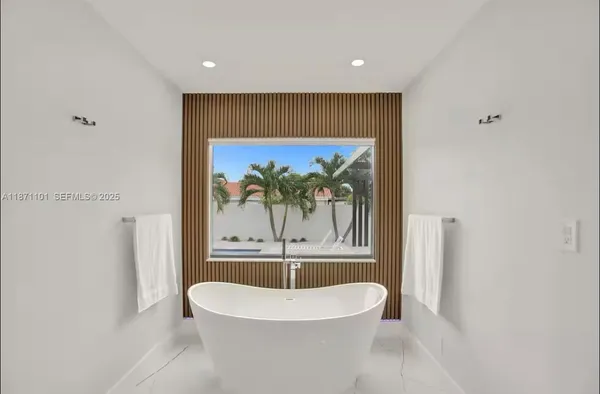 $11,500 | 6201 Southwest 107th Avenue, Miami, FL 33173