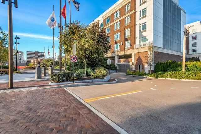 $719,999 | 18 Cliveden Street, Unit 406, Quincy, MA 02169