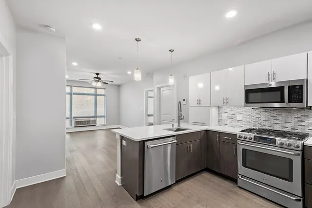 $719,999 | 18 Cliveden Street, Unit 406, Quincy, MA 02169