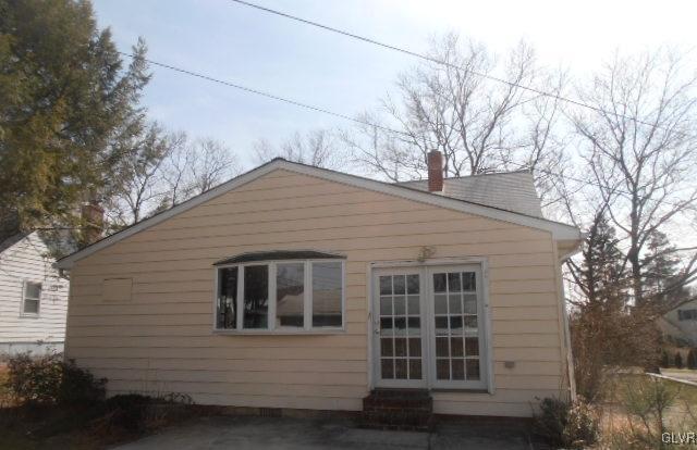 909 Magnolia Road Hellertown, PA 18055 - Photo 17 of 18 Gallery Image 17