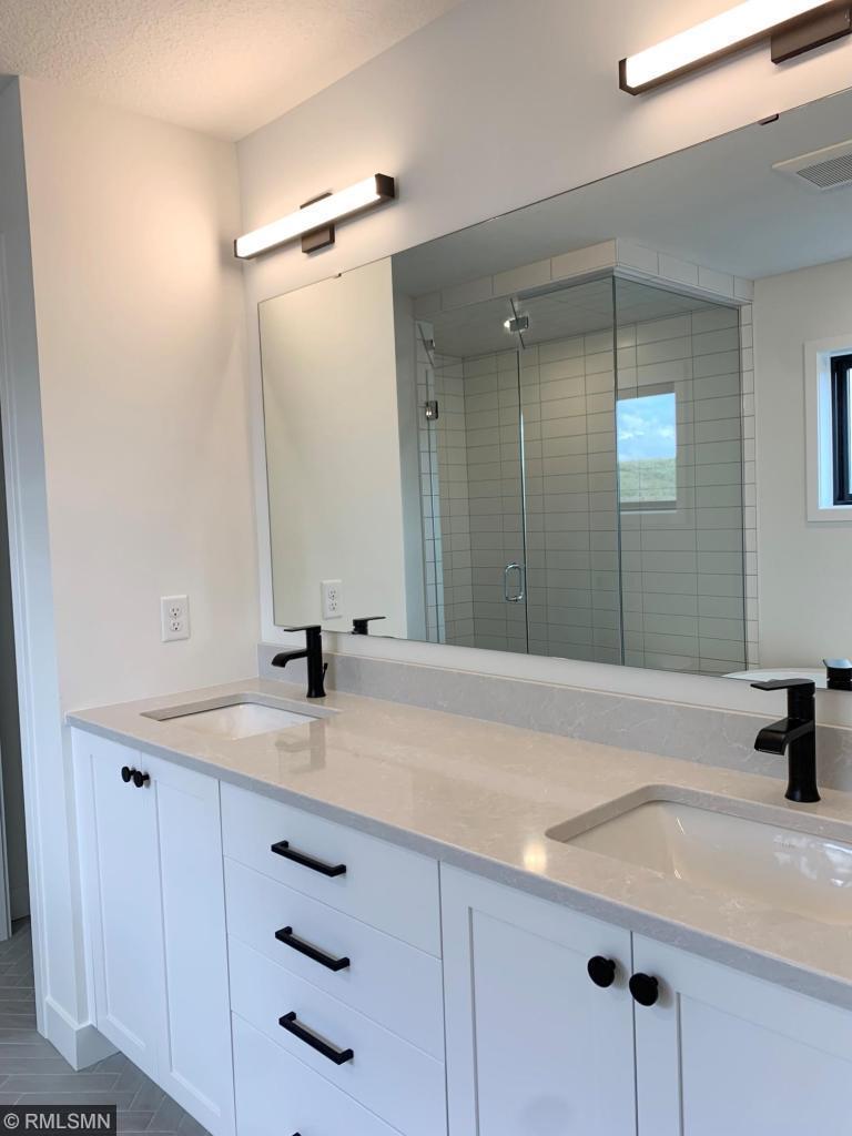 235 Old Wildwood Road Mahtomedi, MN 55115 - Photo 13 of 14