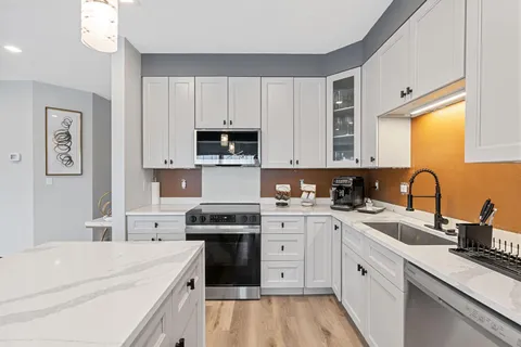 $298,000 | 3800 85th Avenue North, Unit 316, Brooklyn Park, MN 55443