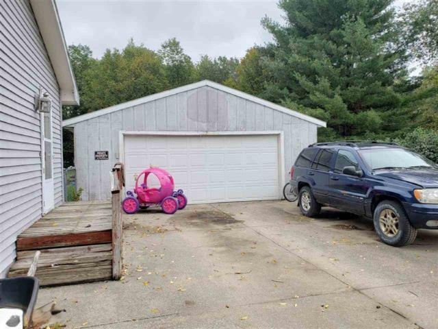 3755 Cecil Road Cadillac, MI 49601 - Photo 13 of 15 1868296-12