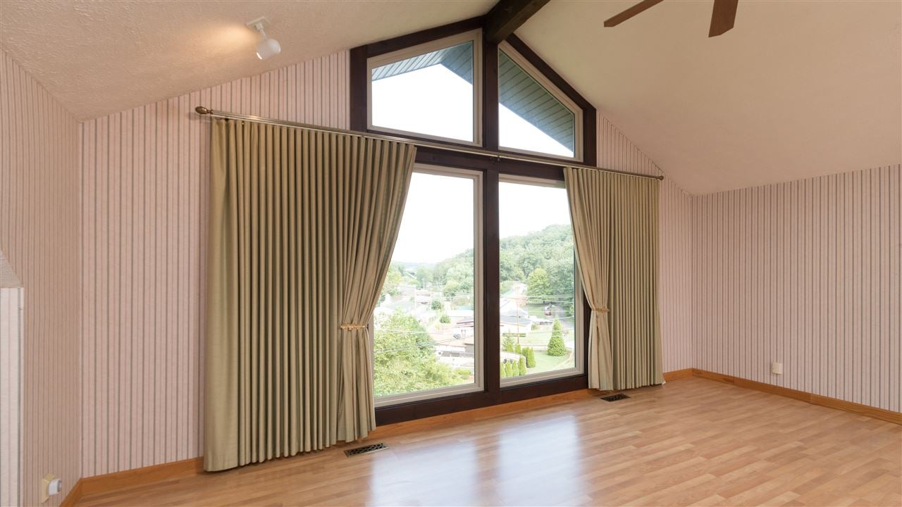 1308 Waco Road Huntington, WV 25701 - Photo 5 of 32 Gallery Image 5