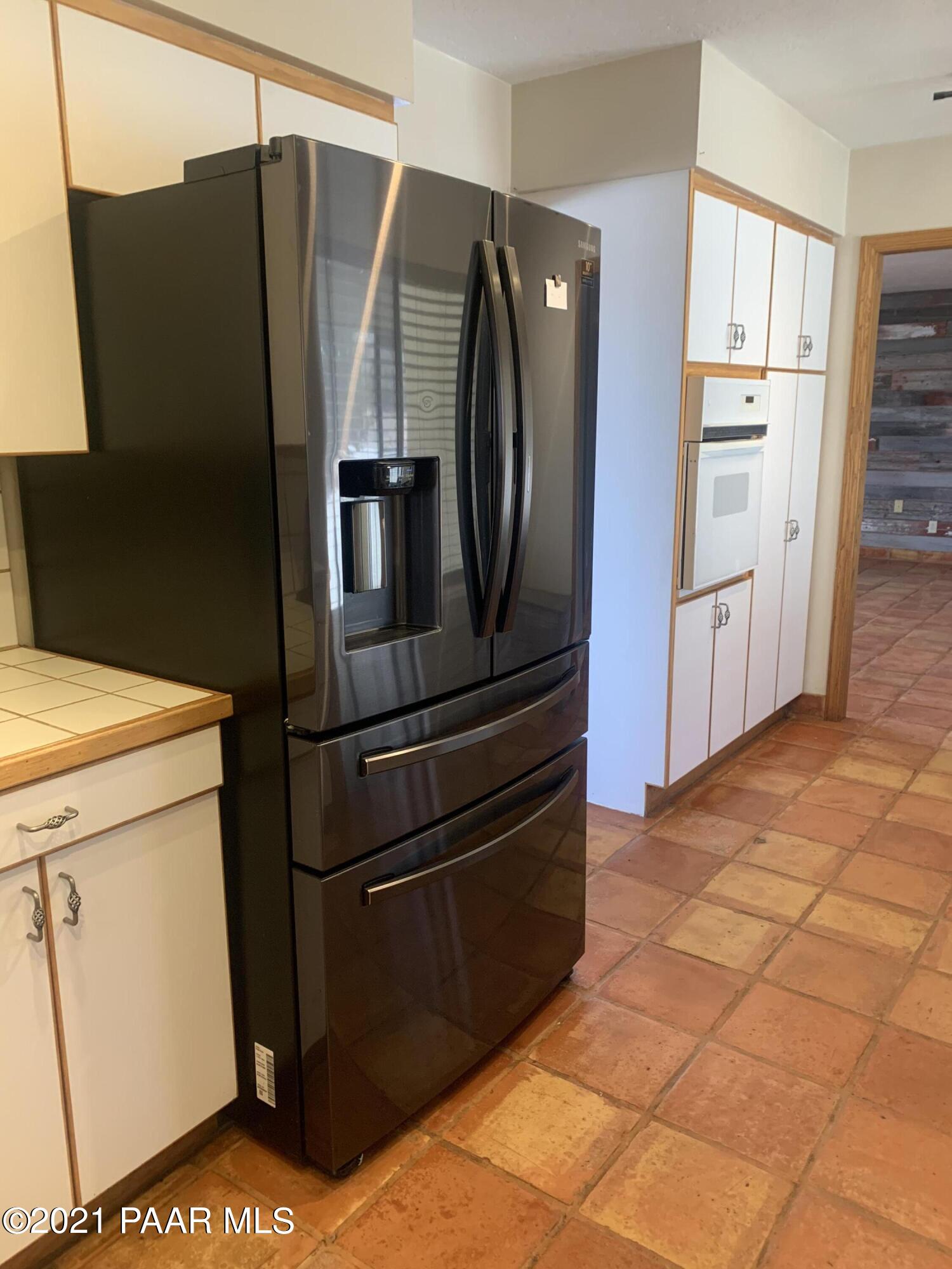 1745 South Reed Road Chino Valley, AZ 86323 - Photo 18 of 82 kitchen