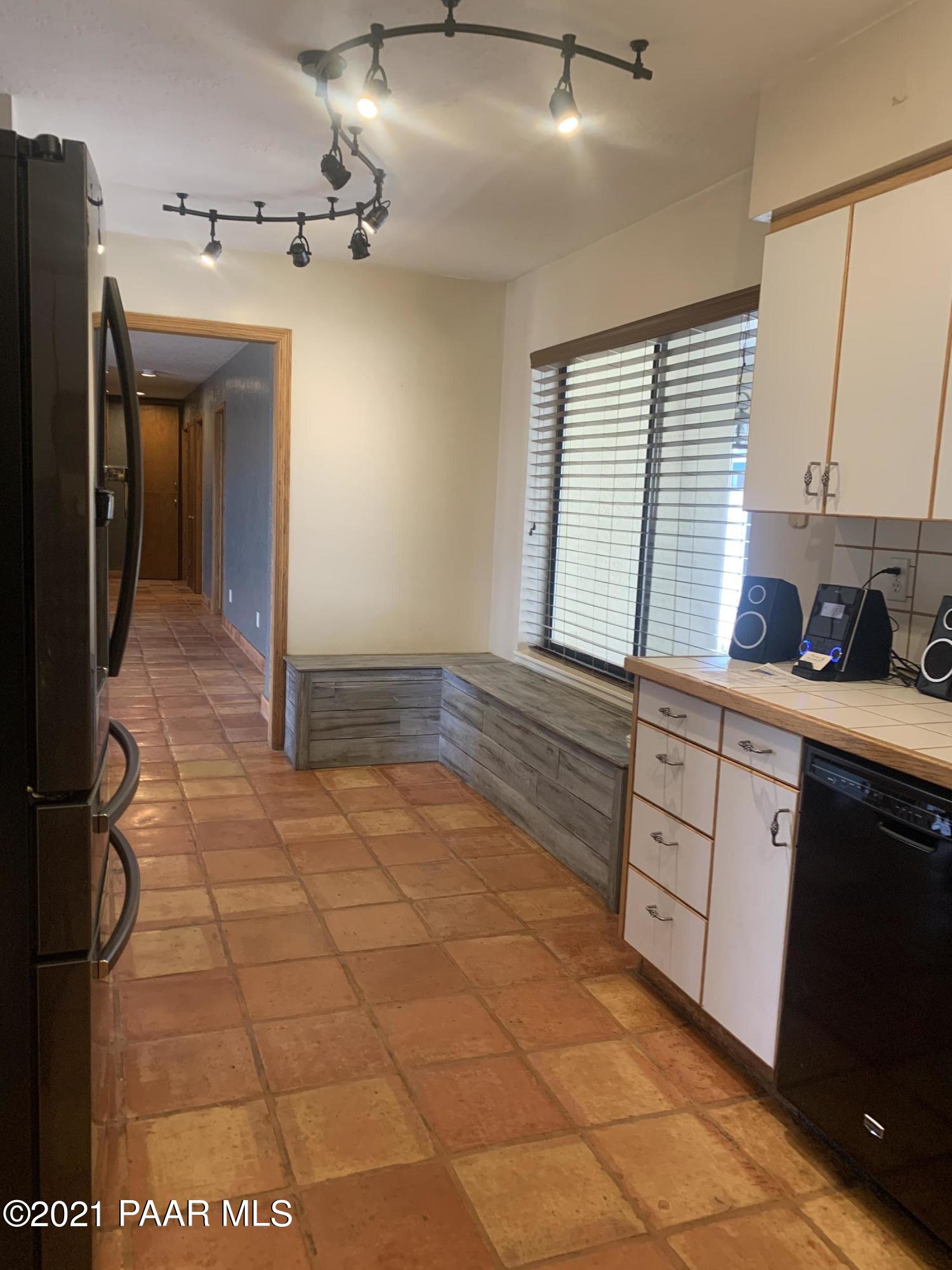 1745 South Reed Road Chino Valley, AZ 86323 - Photo 28 of 82 Kitchen