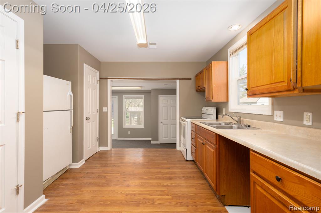 3421 North Genesee Road Flint, MI 48506 - Photo 10 of 31