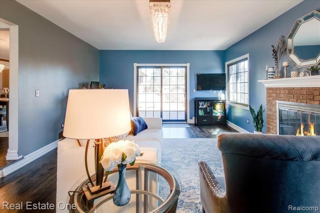 451 Lake Forest Road Rochester Hills, MI 48309 - Photo 22 of 97