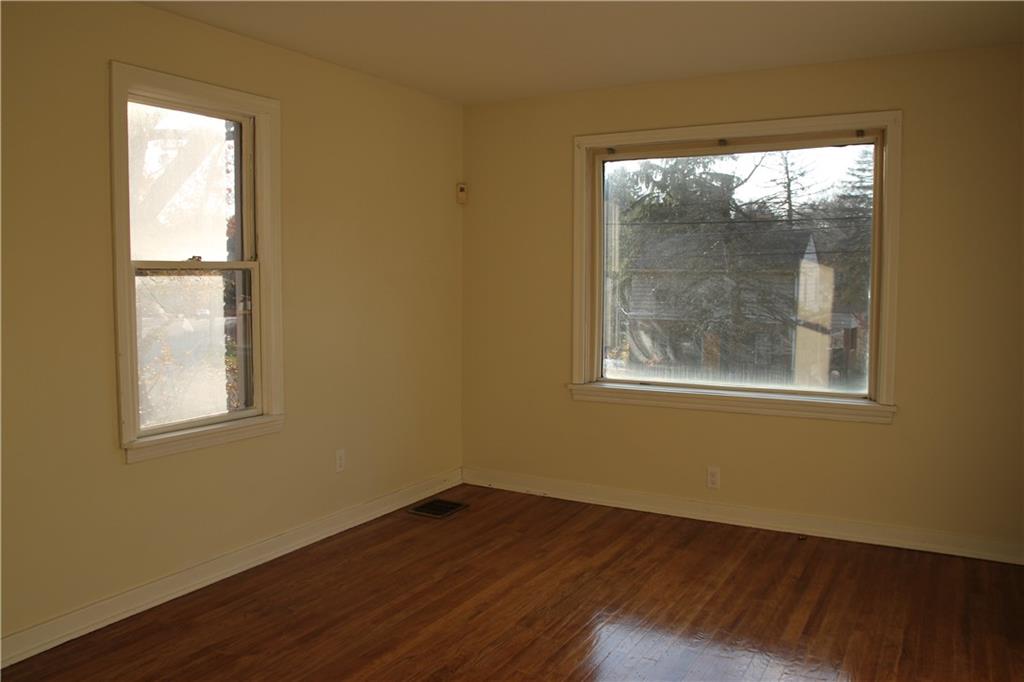 219 Long Road Pittsburgh, PA 15235 - Photo 16 of 25 Gallery Image 16