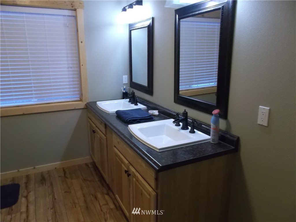 690 Falls Road Randle, WA 98377 - Photo 13 of 17 Gallery Image 13