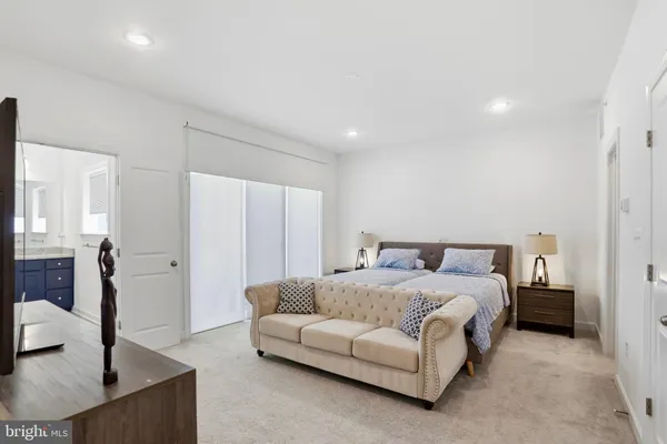 $999,000 | 4965 Longmire Way, Chantilly, VA 20151