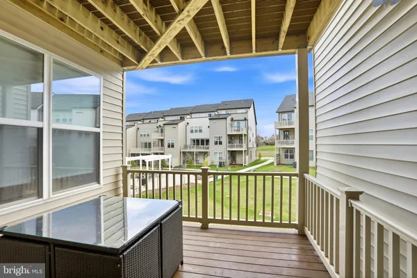 $999,000 | 4965 Longmire Way, Chantilly, VA 20151
