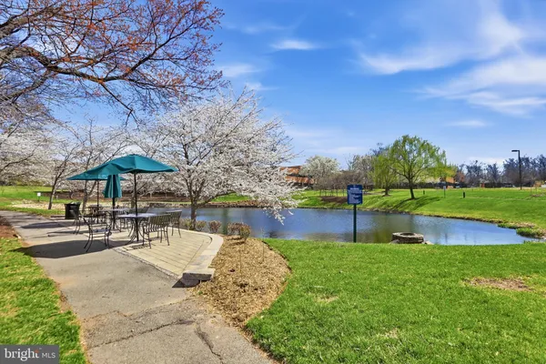 $999,000 | 4965 Longmire Way, Chantilly, VA 20151