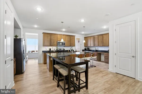 $999,000 | 4965 Longmire Way, Chantilly, VA 20151