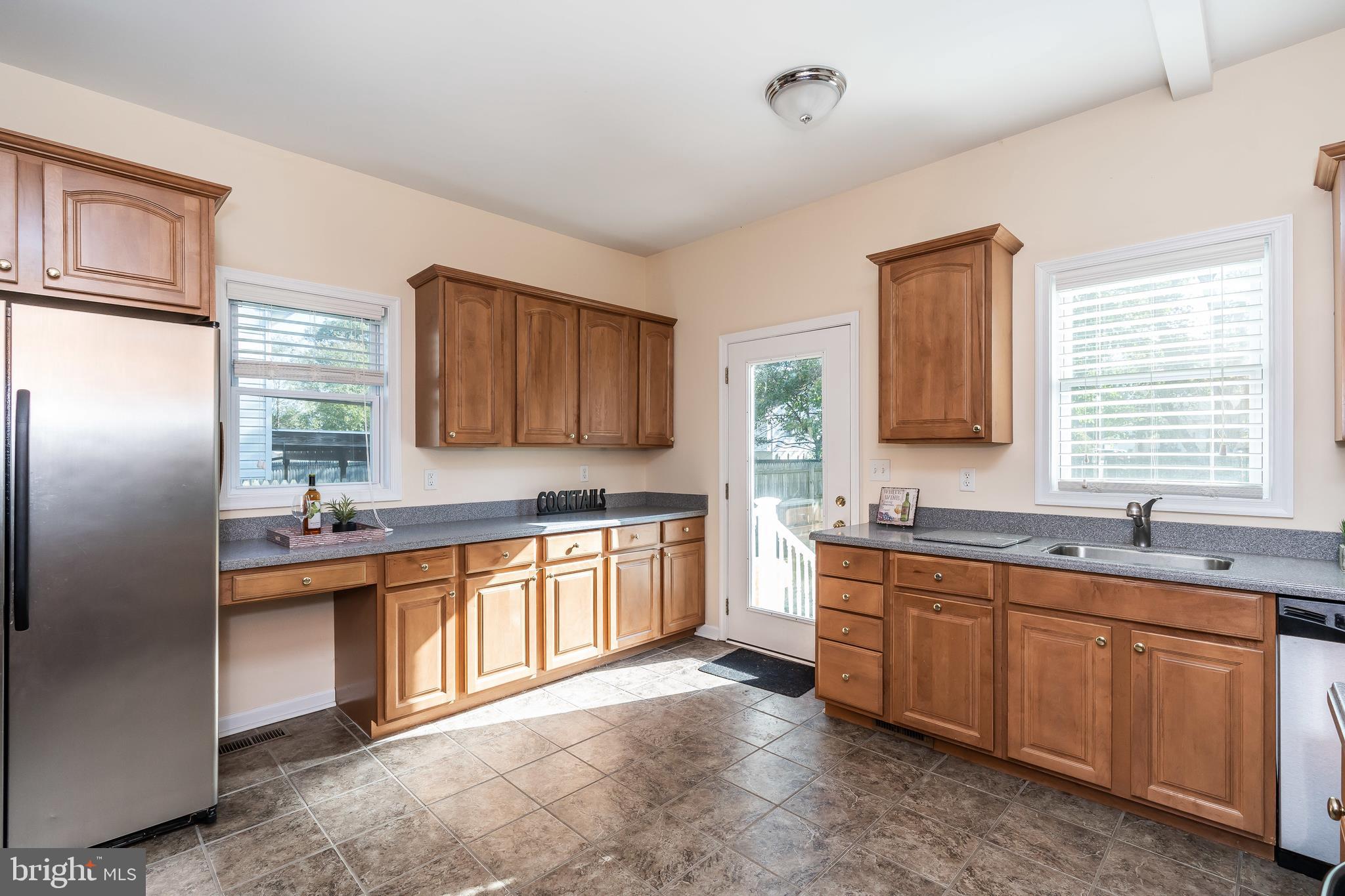 223 Carvel Road Pasadena, MD 21122 - Photo 12 of 23 Gallery Image 12