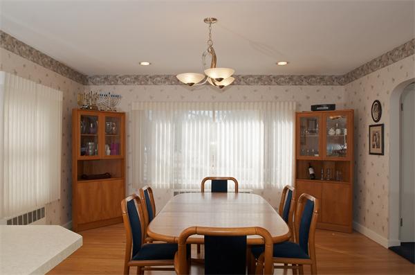 59 Stanley Road Swampscott, MA 01907 - Photo 4 of 14 Gallery Image 4
